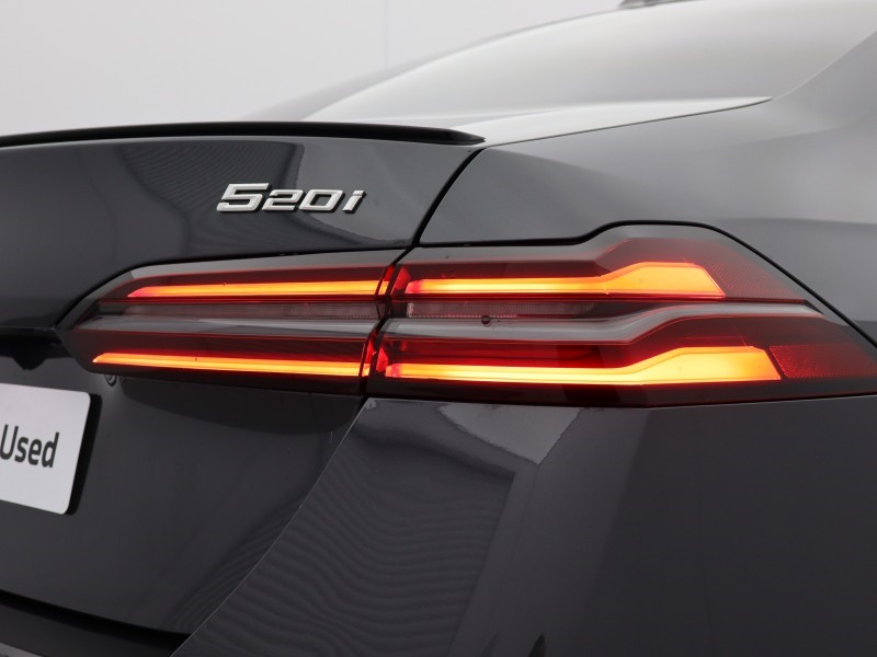 2025 (75) BMW 5 SERIES 520i M Sport Pro 4dr Auto 5215792