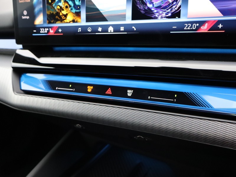 2025 (75) BMW 5 SERIES 520i M Sport Pro 4dr Auto 5215847