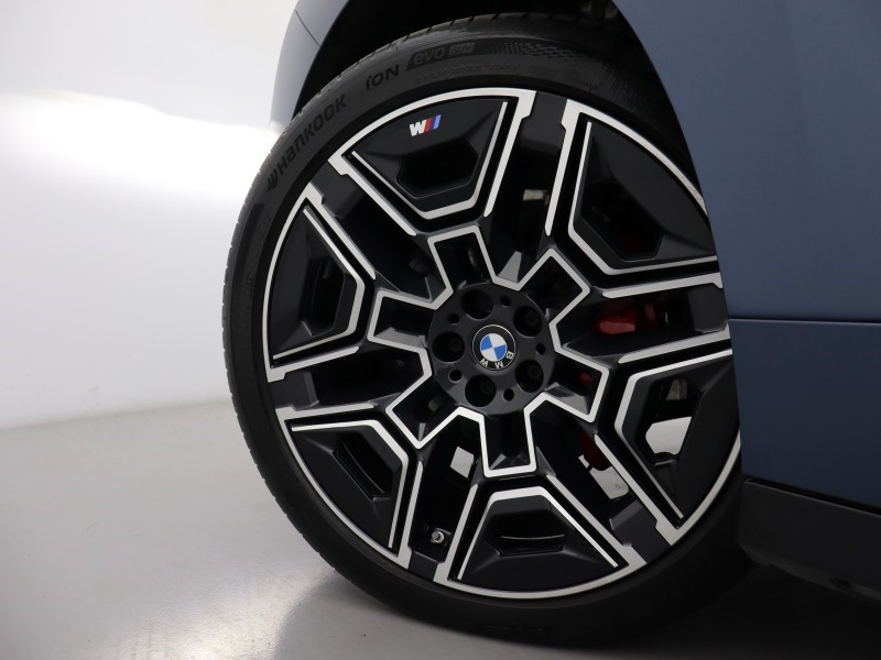 2025 (75) BMW iX 300kW xDrive45 M Sport 101kWh 5dr Auto 5228331