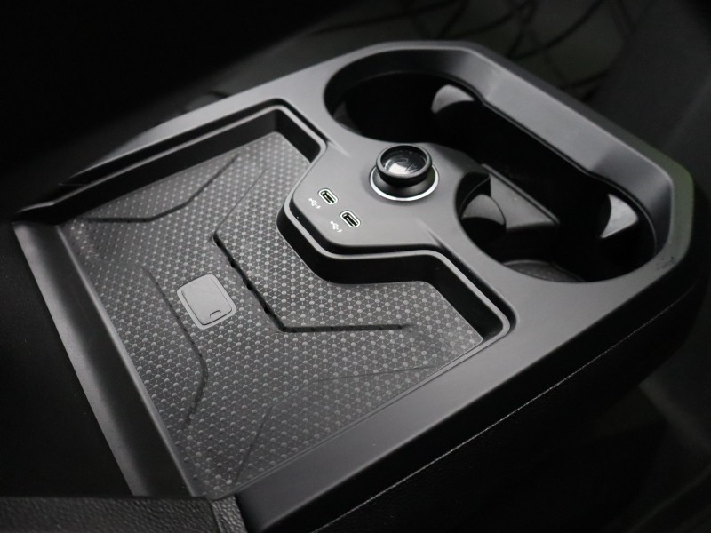 2025 (75) BMW iX 300kW xDrive45 M Sport 101kWh 5dr Auto 5228353