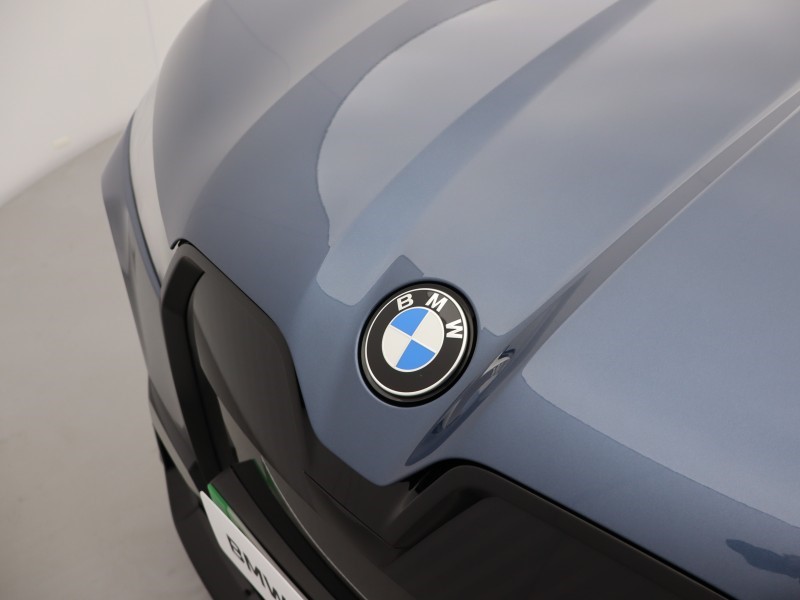 2025 (75) BMW iX 300kW xDrive45 M Sport 101kWh 5dr Auto 5228328