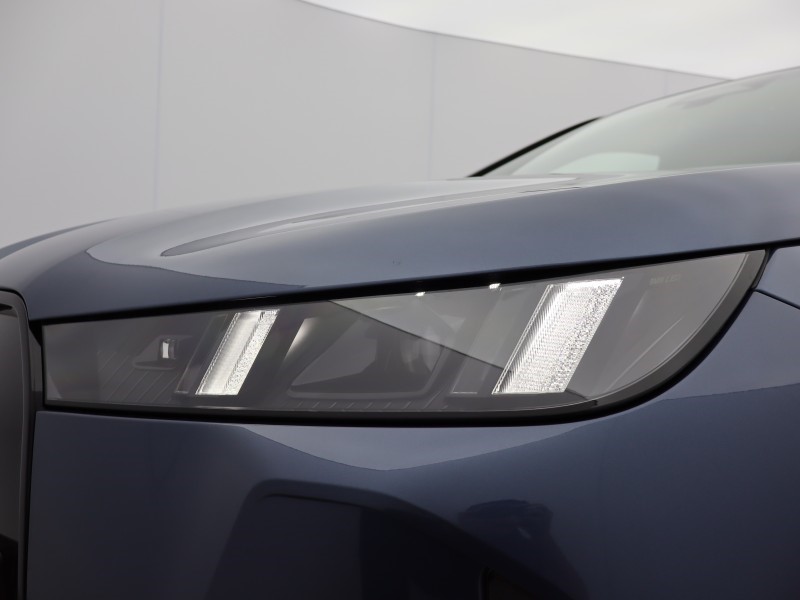 2025 (75) BMW iX 300kW xDrive45 M Sport 101kWh 5dr Auto 5228326