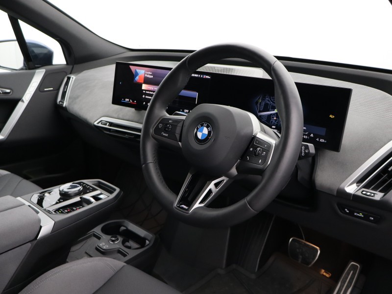 2025 (75) BMW iX 300kW xDrive45 M Sport 101kWh 5dr Auto 5228335