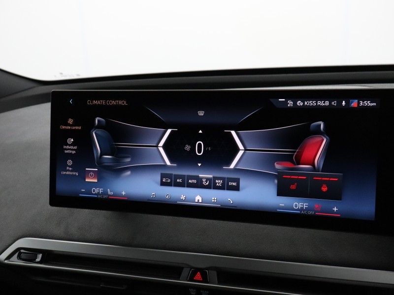 2025 (75) BMW iX 300kW xDrive45 M Sport 101kWh 5dr Auto 5228348