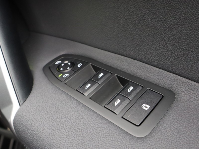 2025 (75) BMW iX 300kW xDrive45 M Sport 101kWh 5dr Auto 5228338