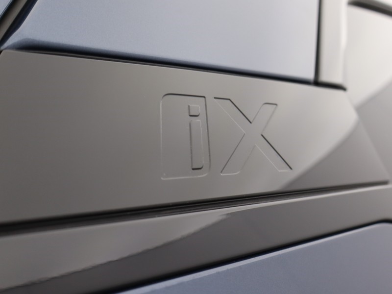 2025 (75) BMW iX 300kW xDrive45 M Sport 101kWh 5dr Auto 5228320