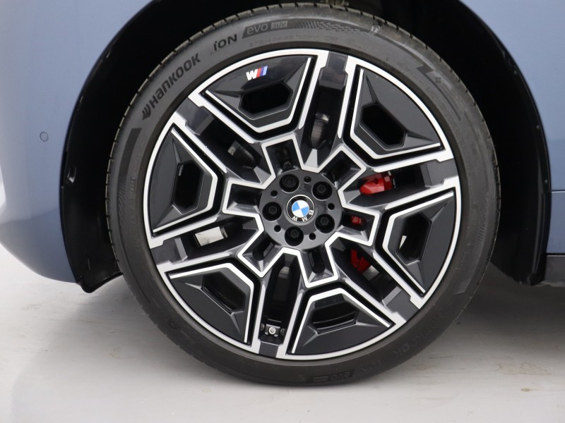 2025 (75) BMW iX 300kW xDrive45 M Sport 101kWh 5dr Auto 5228325