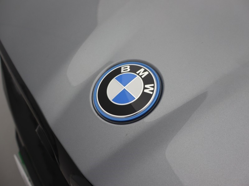 2025 (75) BMW iX2 150kW eDrive20 M Sport 65kWh 5dr Auto 5468396