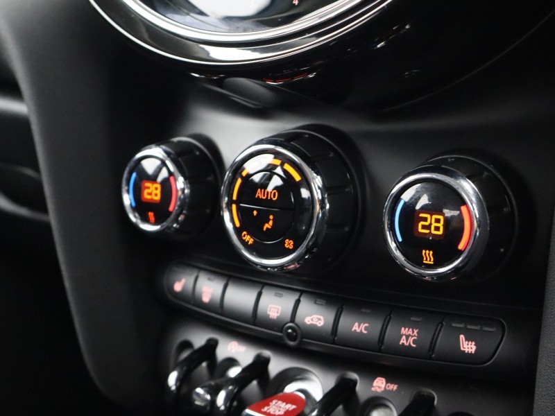 2022 (22) MINI HATCHBACK 1.5 Cooper Classic 5dr 4945817