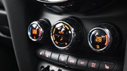 2022 (22) MINI HATCHBACK 1.5 Cooper Classic 5dr 4945817