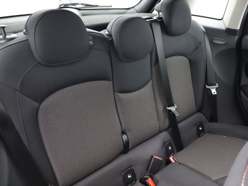 2022 (22) MINI HATCHBACK 1.5 Cooper Classic 5dr 4945776