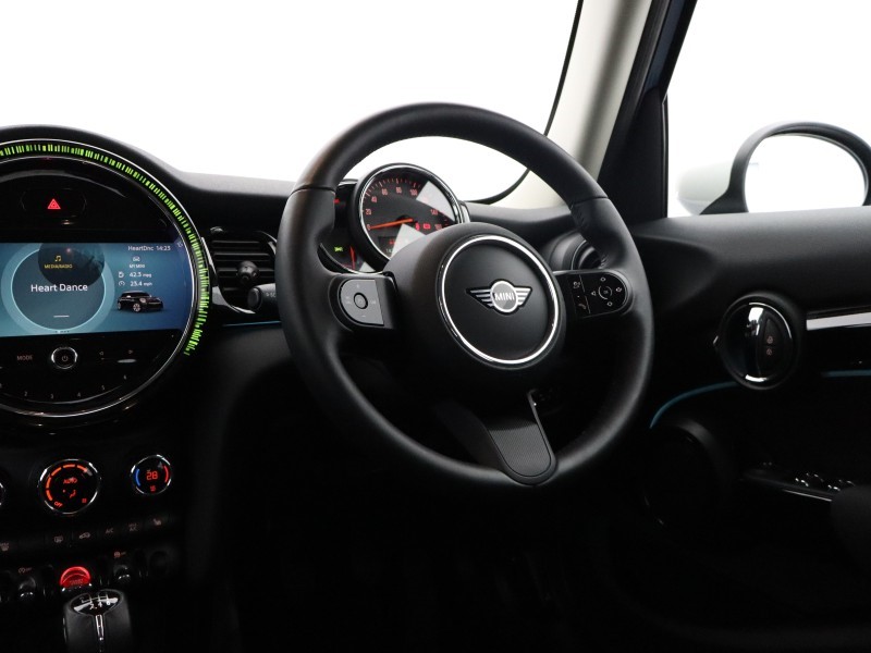 2022 (22) MINI HATCHBACK 1.5 Cooper Classic 5dr 4945794