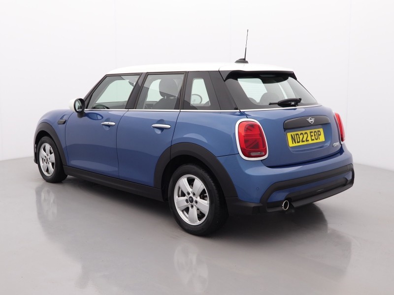 2022 (22) MINI HATCHBACK 1.5 Cooper Classic 5dr 1