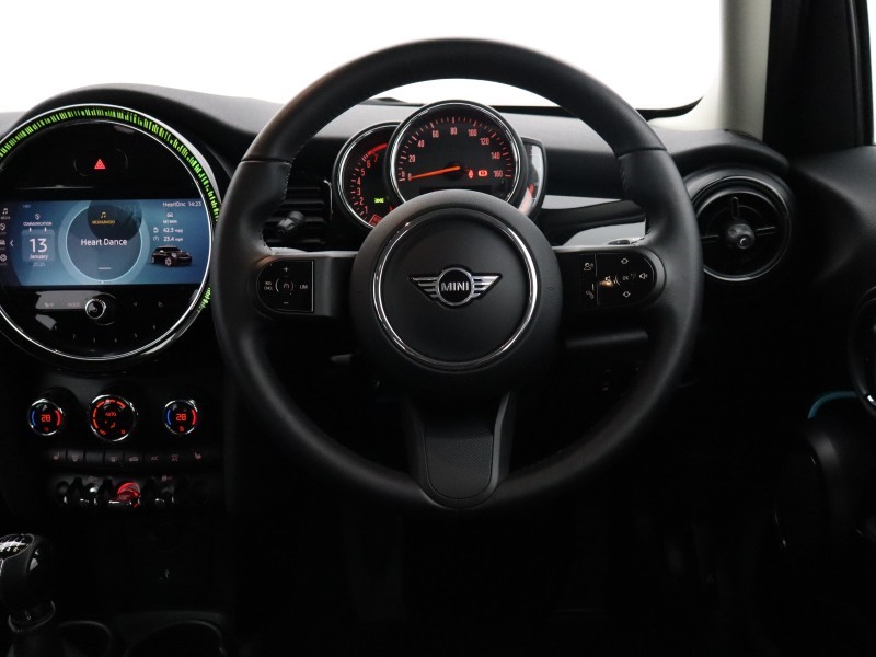 2022 (22) MINI HATCHBACK 1.5 Cooper Classic 5dr 4945793