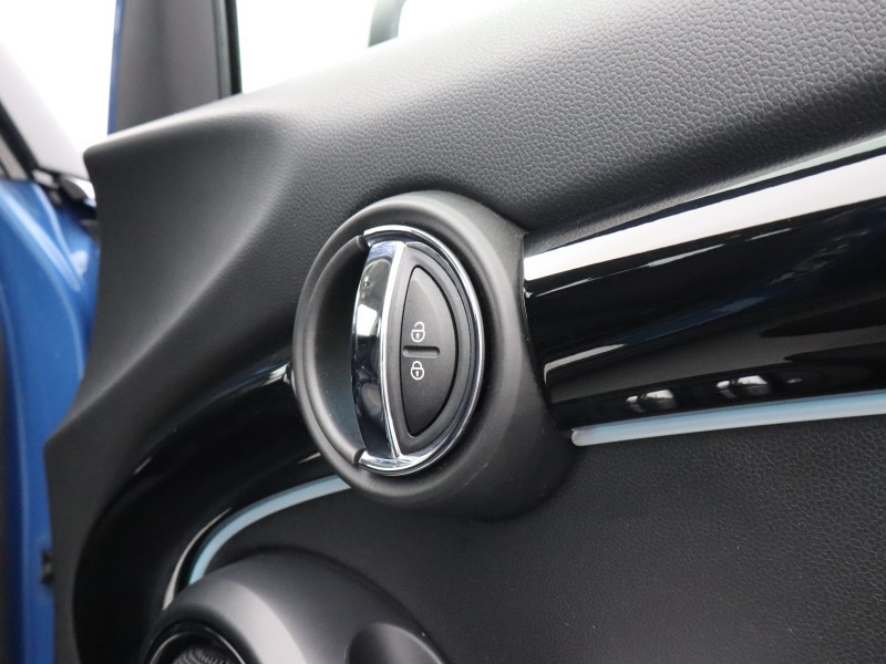 2022 (22) MINI HATCHBACK 1.5 Cooper Classic 5dr 4945771