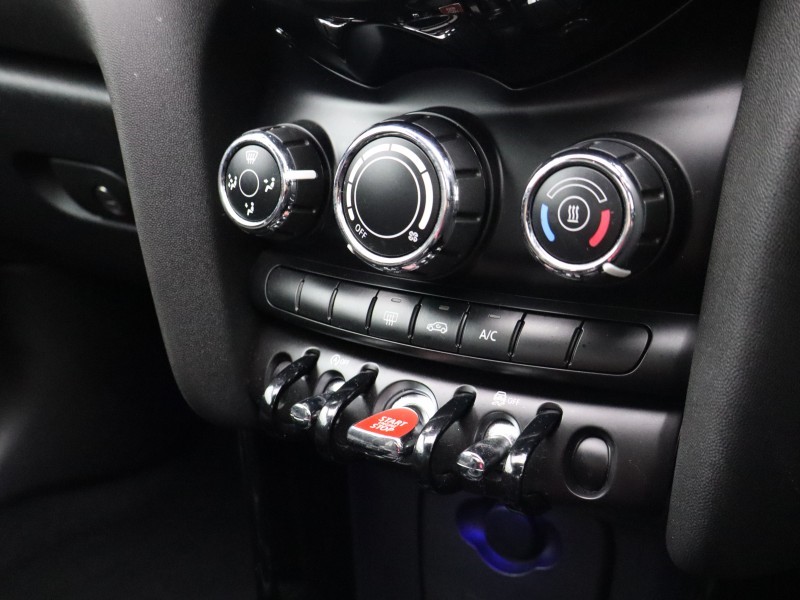 2019 (69) MINI CONVERTIBLE 2.0 Cooper S Sport II 2dr 4978854