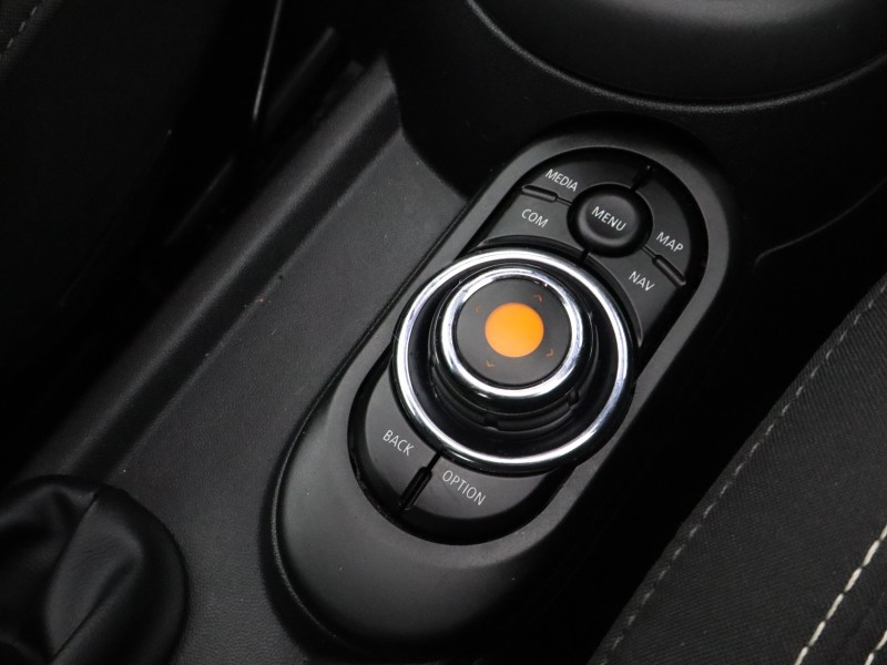 2019 (69) MINI CONVERTIBLE 2.0 Cooper S Sport II 2dr 4978861