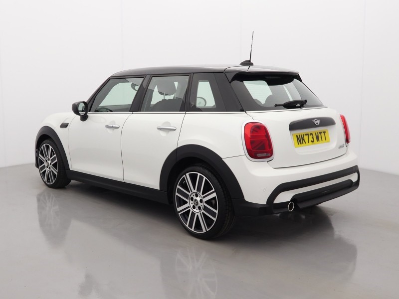 2023 (73) MINI HATCHBACK 1.5 Cooper Exclusive Premium 5dr Auto