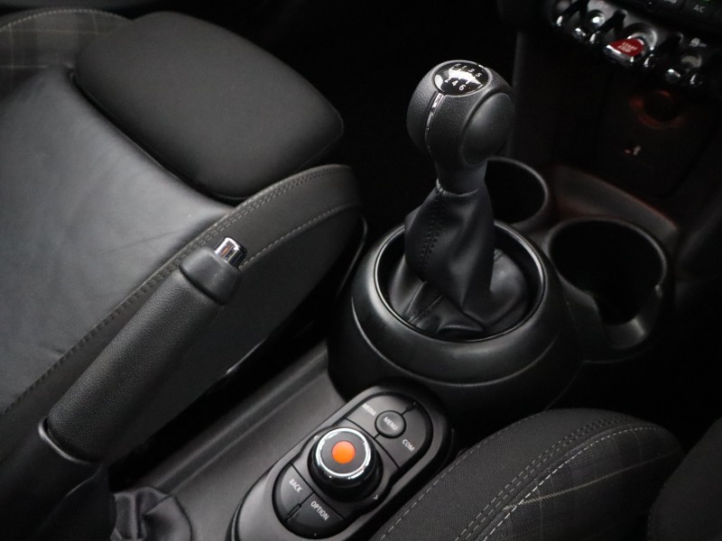 2019 (68) MINI HATCHBACK 1.5 Cooper Classic II 5dr 4977632