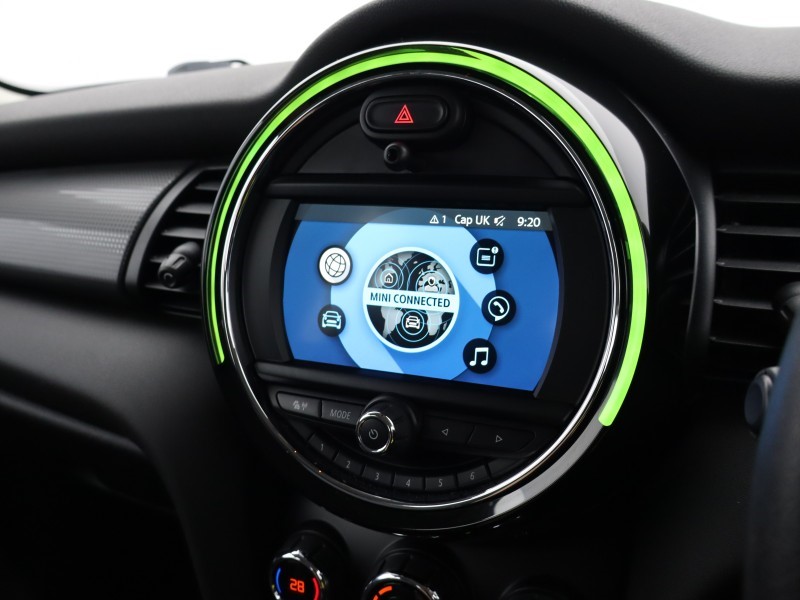 2019 (68) MINI HATCHBACK 1.5 Cooper Classic II 5dr 4977621