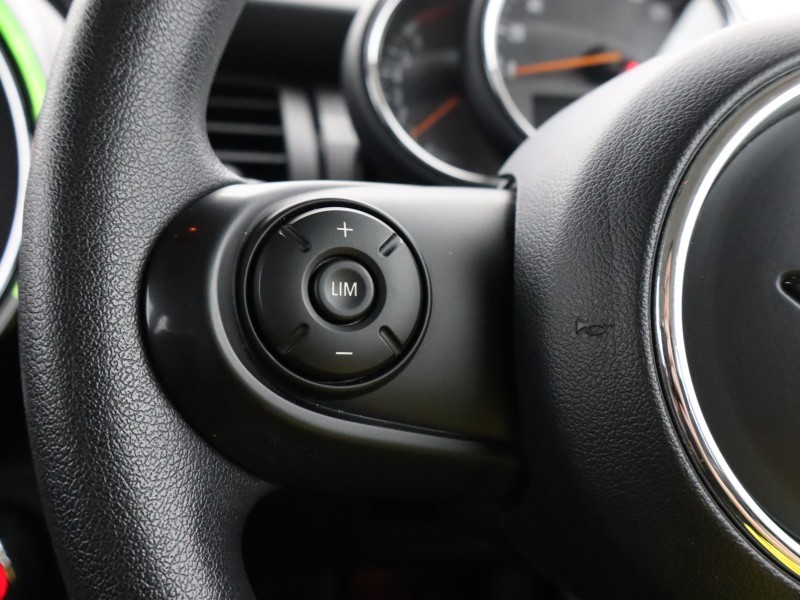 2019 (68) MINI HATCHBACK 1.5 Cooper Classic II 5dr 4977635