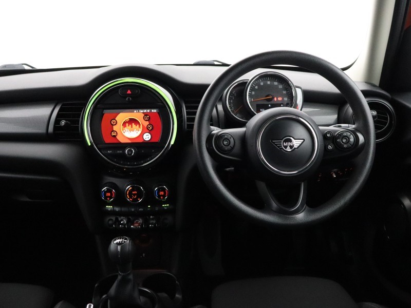 2019 (68) MINI HATCHBACK 1.5 Cooper Classic II 5dr 4977643