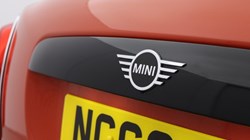 2019 (68) MINI HATCHBACK 1.5 Cooper Classic II 5dr 4977601