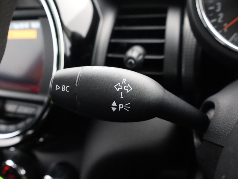 2019 (68) MINI HATCHBACK 1.5 Cooper Classic II 5dr 4977638