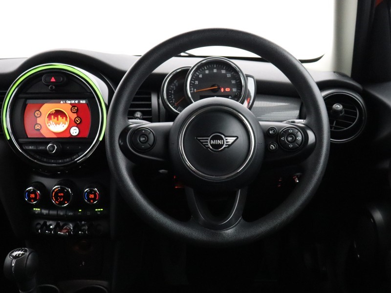 2019 (68) MINI HATCHBACK 1.5 Cooper Classic II 5dr 4977644