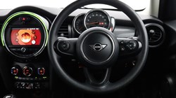 2019 (68) MINI HATCHBACK 1.5 Cooper Classic II 5dr 4977644