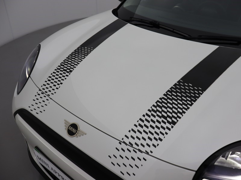 2024 (24) MINI COOPER 135kW E Classic 41kWh 3dr Auto 4965667