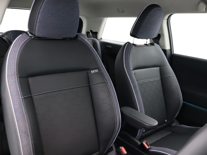 2024 (24) MINI COOPER 135kW E Classic 41kWh 3dr Auto 4965676