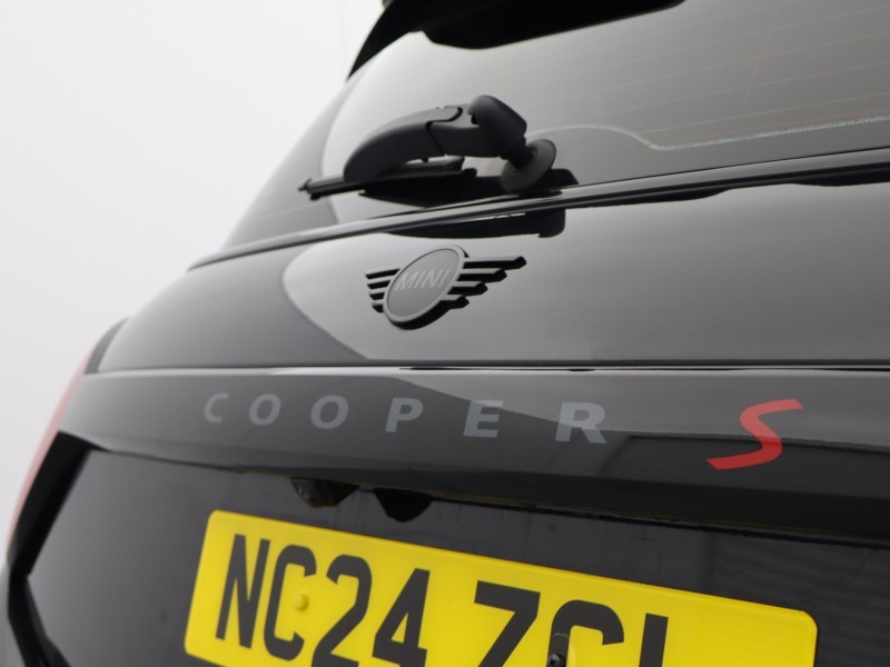 2024 (24) MINI COOPER 2.0 S Sport 3dr Auto 4964562