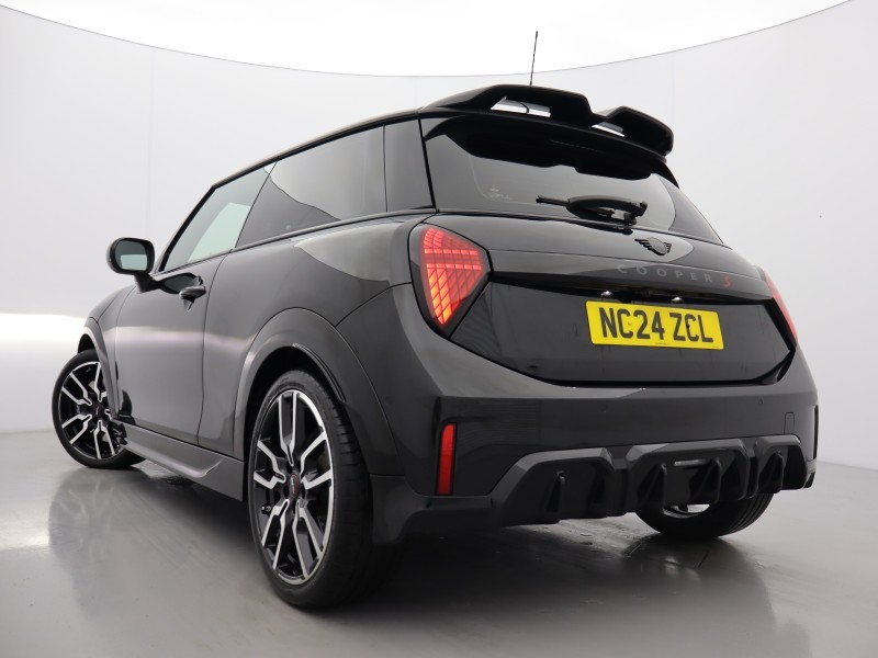 2024 (24) MINI COOPER 2.0 S Sport 3dr Auto 4964574