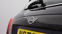2022 (72) MINI HATCHBACK 1.5 Cooper Exclusive 3dr Auto 5182879