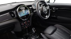 2022 (72) MINI HATCHBACK 1.5 Cooper Exclusive 3dr Auto 5182899