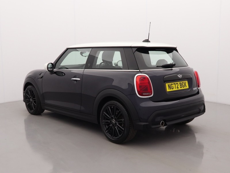 2022 (72) MINI HATCHBACK 1.5 Cooper Exclusive 3dr Auto