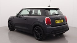 2022 (72) MINI HATCHBACK 1.5 Cooper Exclusive 3dr Auto 5182874