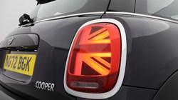 2022 (72) MINI HATCHBACK 1.5 Cooper Exclusive 3dr Auto 5182877