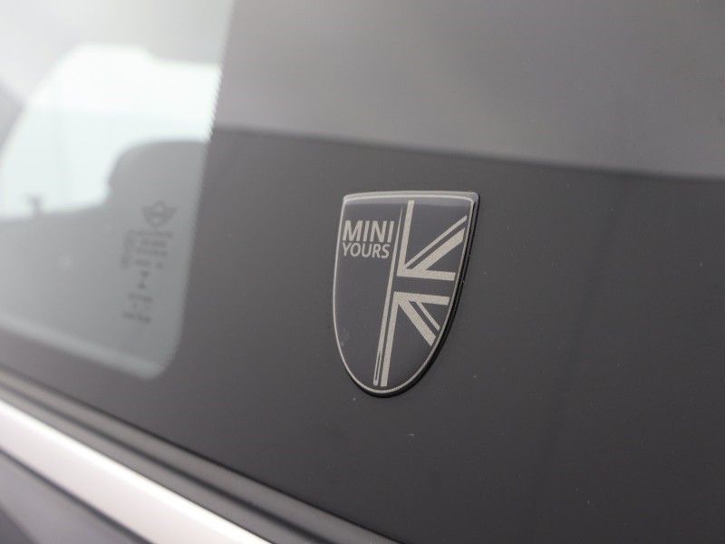 2022 (72) MINI HATCHBACK 1.5 Cooper Exclusive 3dr Auto 5182889