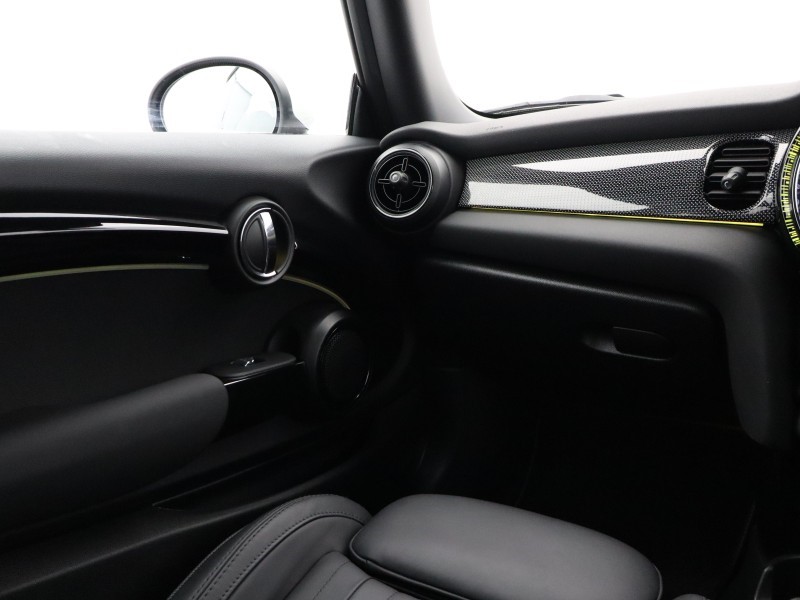 2022 (72) MINI HATCHBACK 1.5 Cooper Exclusive 3dr Auto 5182907