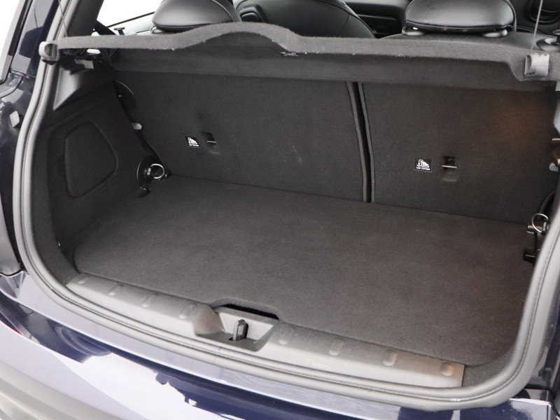 2022 (72) MINI HATCHBACK 1.5 Cooper Exclusive 3dr Auto 5182882