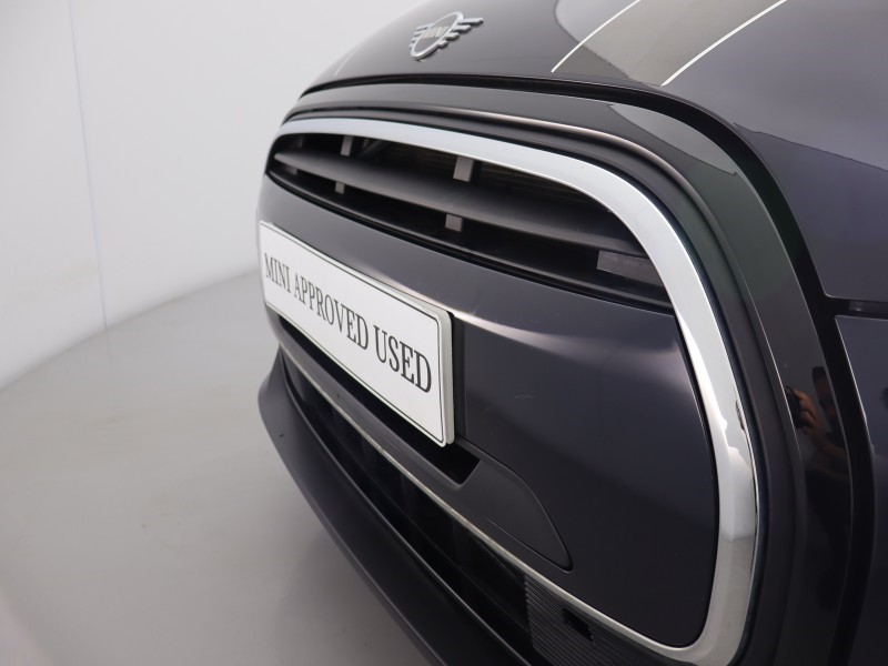 2022 (72) MINI HATCHBACK 1.5 Cooper Exclusive 3dr Auto 5182886