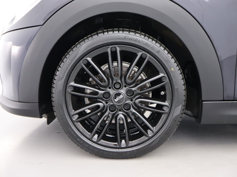 2022 (72) MINI HATCHBACK 1.5 Cooper Exclusive 3dr Auto 5182884