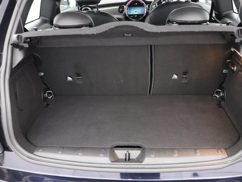 2022 (72) MINI HATCHBACK 1.5 Cooper Exclusive 3dr Auto 5182883