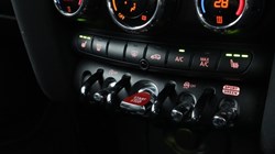 2022 (72) MINI HATCHBACK 1.5 Cooper Exclusive 3dr Auto 5182910