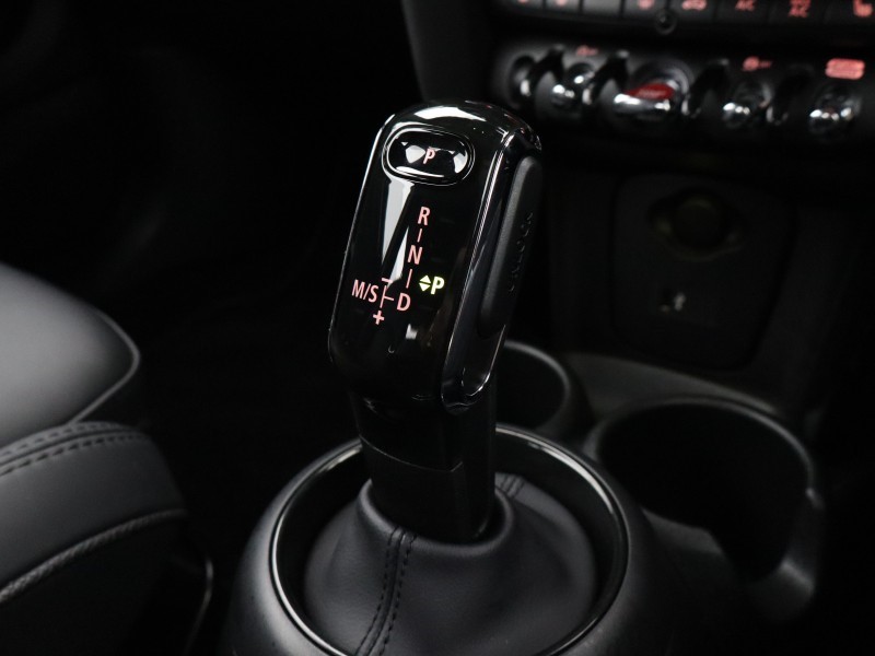 2022 (72) MINI HATCHBACK 1.5 Cooper Exclusive 3dr Auto 5182908