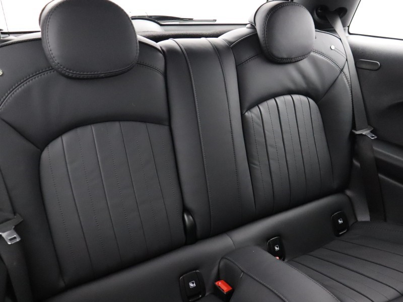 2022 (72) MINI HATCHBACK 1.5 Cooper Exclusive 3dr Auto 5182894