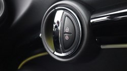 2022 (72) MINI HATCHBACK 1.5 Cooper Exclusive 3dr Auto 5182927