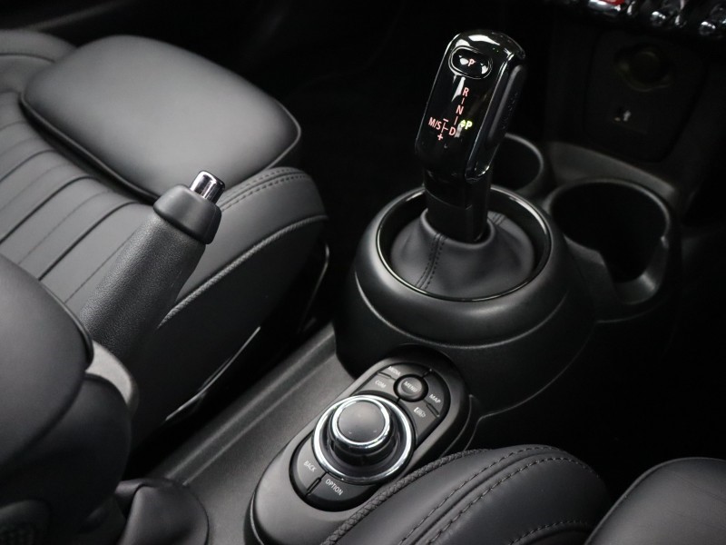 2022 (72) MINI HATCHBACK 1.5 Cooper Exclusive 3dr Auto 5182932